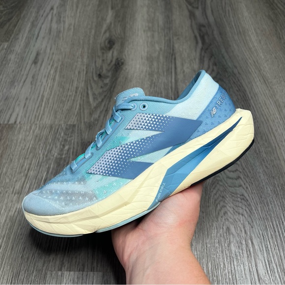 New‎ Balance FuelCell Rebel v4 Women\'s Running Shoes Sneakers Size 8.5 Blue